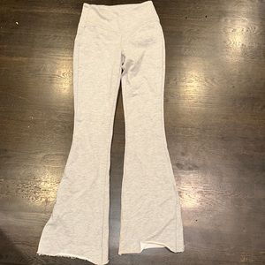 Comense flare gray sweatpants with side zipper women’s size small